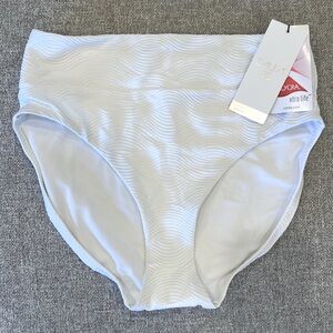 NWT CALIA high rise high leg bottom pure white waves